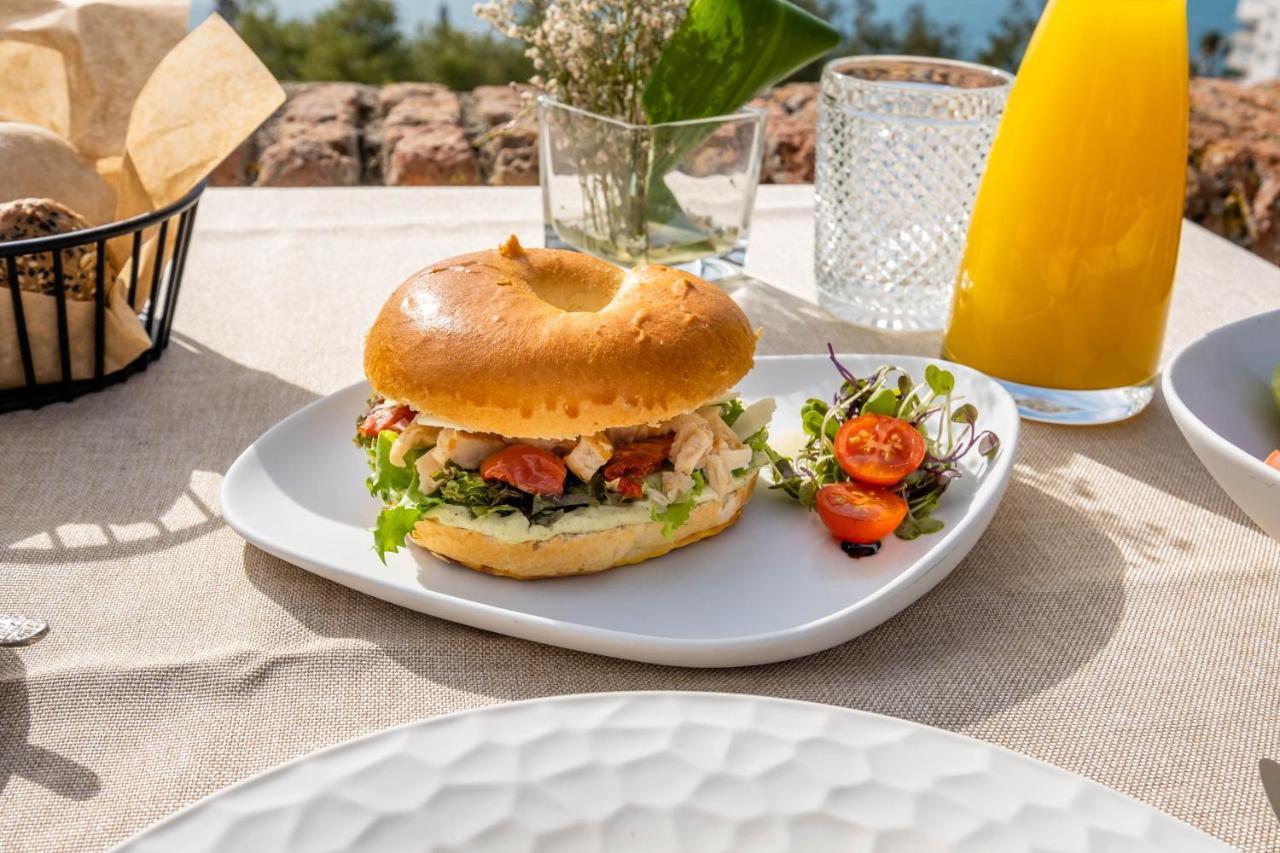 Soho Boutique Castillo de Santa Catalina - Adults Recommended Málaga Extérieur photo A chicken caesar salad bagel