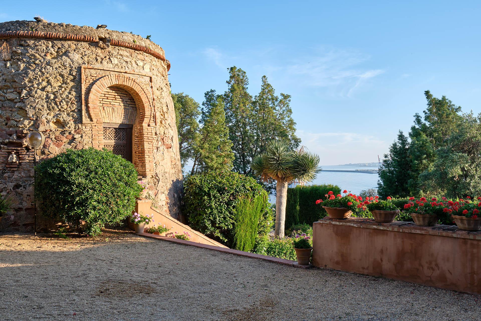 Soho Boutique Castillo de Santa Catalina - Adults Recommended Málaga Extérieur photo The entrance to the castle