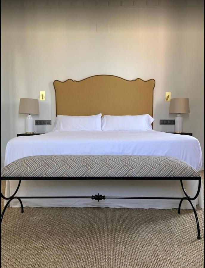 Soho Boutique Castillo de Santa Catalina - Adults Recommended Málaga Extérieur photo A bed