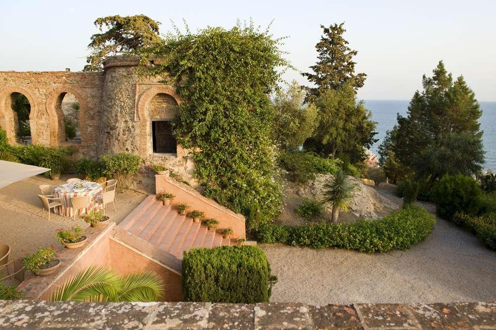 Soho Boutique Castillo de Santa Catalina - Adults Recommended Málaga Extérieur photo The gardens of the Villa Durazzo-Pallavicini