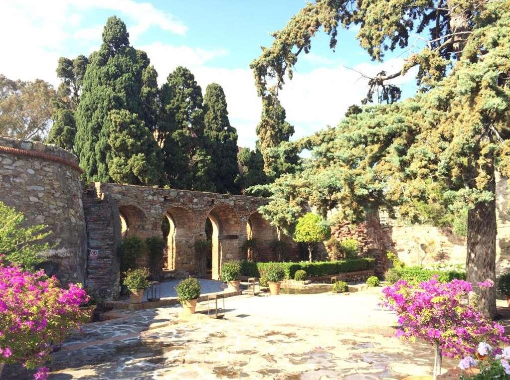 Soho Boutique Castillo de Santa Catalina - Adults Recommended Málaga Extérieur photo The cloister of the monastery
